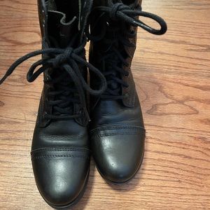 Military style ladies combat boots by Steve Madden